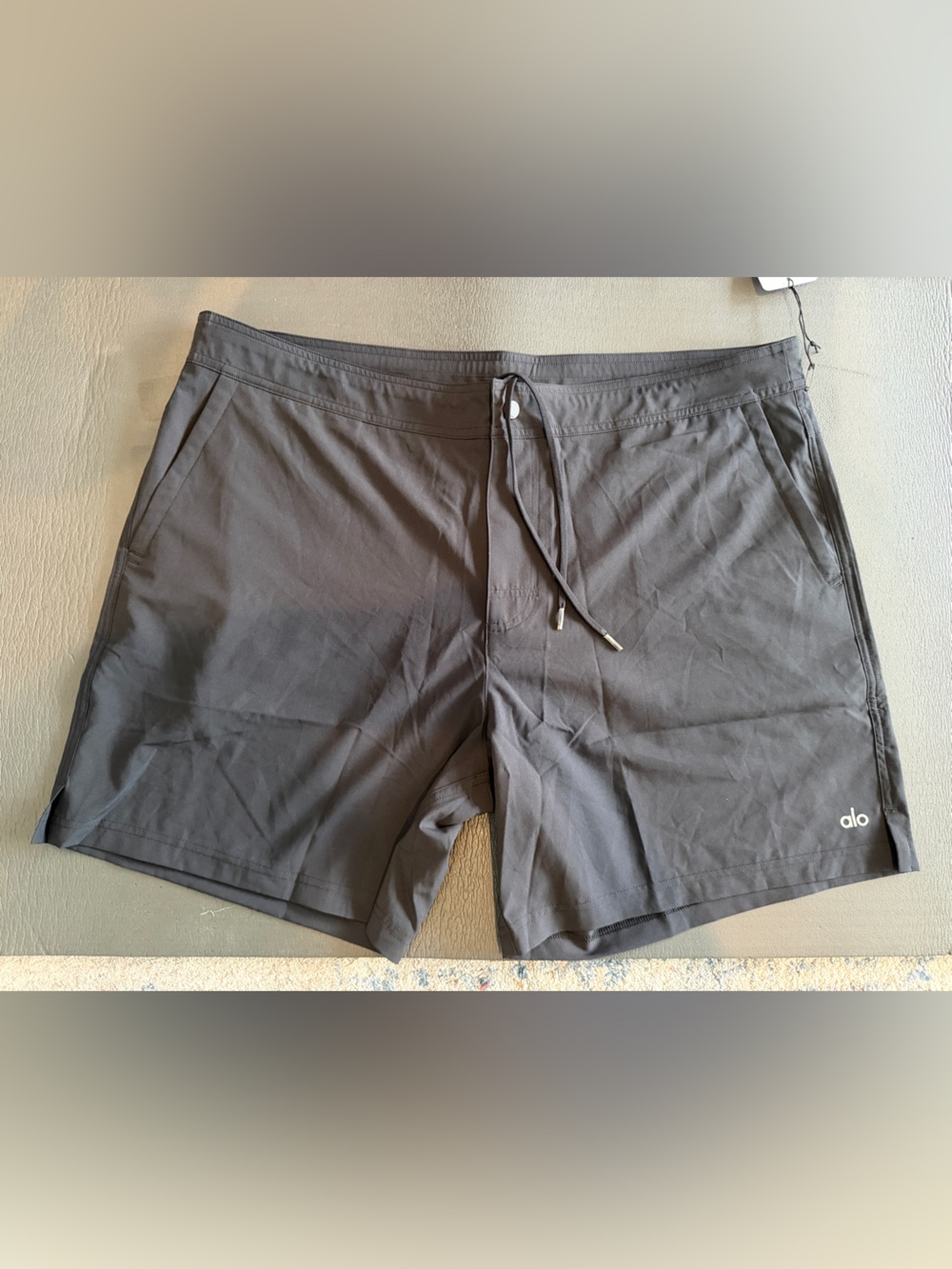 ALO Yoga Men’s Charcoal Athletic Shorts with Drawstring